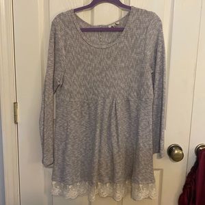 Light weight sweater with lace detailing